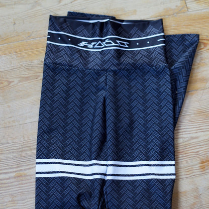 QAMUTIIT HERRINGBONE LEGGINGS (BLACK)