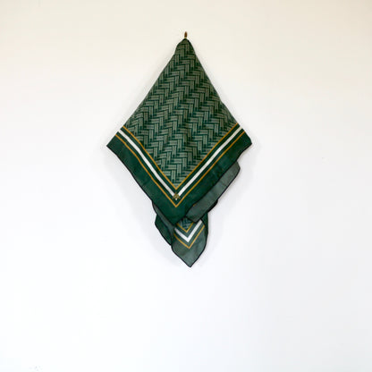 QAMUTIIT HERRINGBONE SCARF (GREEN)