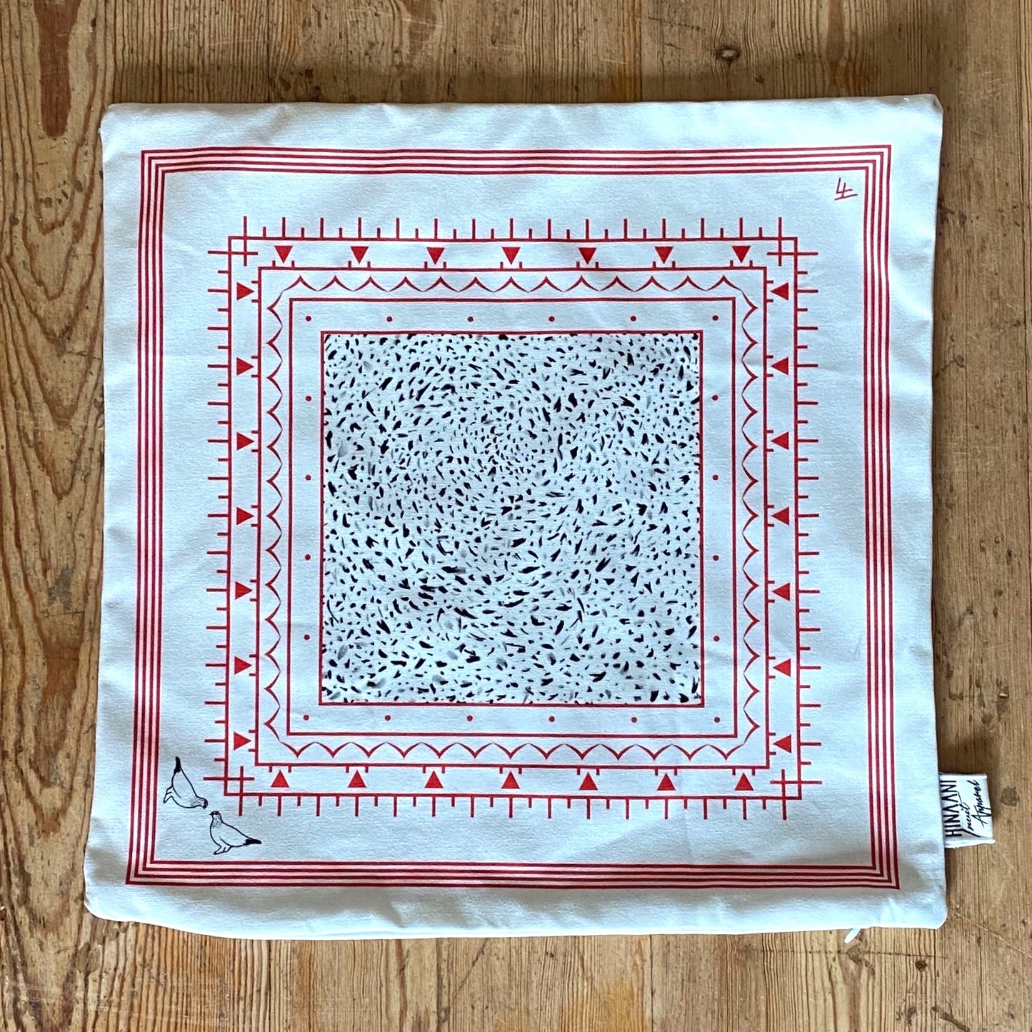 AQIGGIQ CUSHION COVER